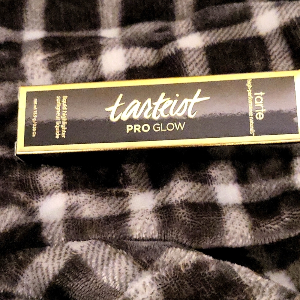Tarte Tarteist Pro Glow Liquid Highlighter in Stunner